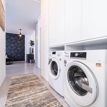 شقة Skyline Sunset View -xcity Tower - By Openhouse