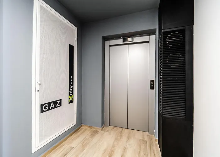 Skyline Sunset View -xcity Tower - By Openhouse شقة *