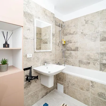 Skyline Sunset View -xcity Tower - By Openhouse * Temešvár