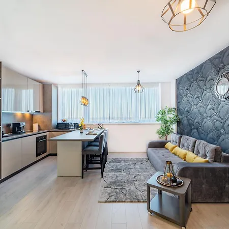 Skyline Sunset View -xcity Tower - By Openhouse Apartmán