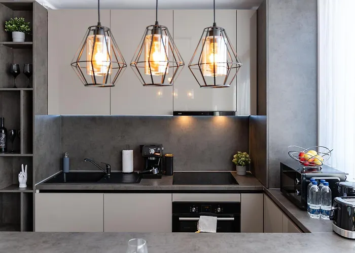 Lägenhet Skyline Sunset View -xcity Tower - By Openhouse